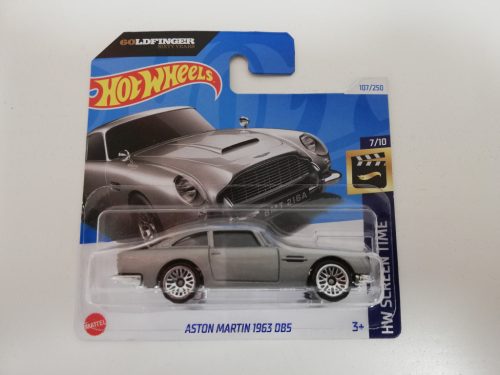  Hot Wheels kisautó 1:64 méretben
