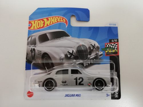  Hot Wheels kisautó 1:64 méretben  Jaguar MK1