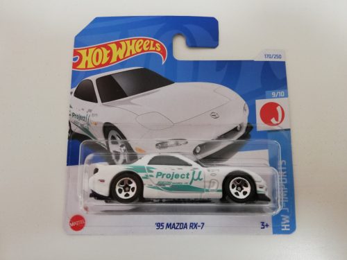  Hot Wheels kisautó 1:64 méretben